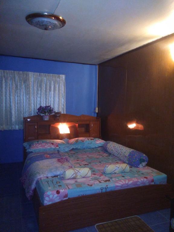 Patchaya Guesthouse Ампхава Экстерьер фото