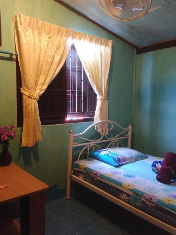 Patchaya Guesthouse Ампхава Экстерьер фото