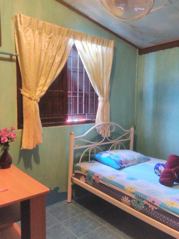 Patchaya Guesthouse Ампхава Экстерьер фото